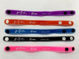 Pulseira borracha colorida GRATIDO modelo cruz,com 12 ps