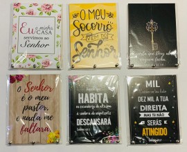 Quadro  porta chave m.d.f. (tamanho 16 x21 cm)