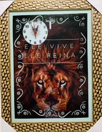 Quadro Relgio madeira com moldura e vidro individual (LEO ELE VIVE)