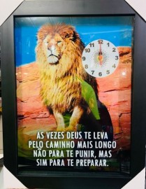 Quadro Relgio madeira com moldura e vidro individual (s vezes Deus...)